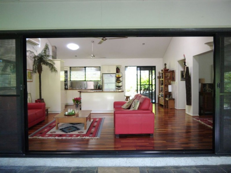 160 Paluma Road, Cannonvale QLD 4802