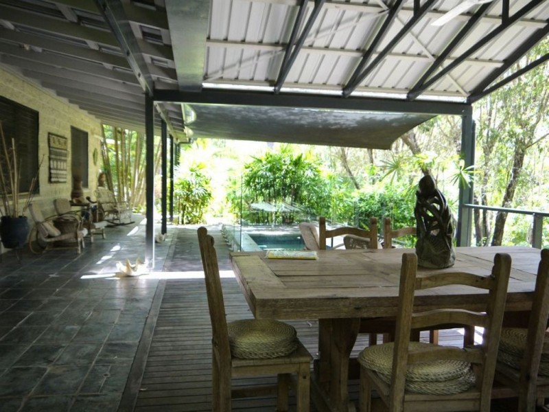 160 Paluma Road, Cannonvale QLD 4802