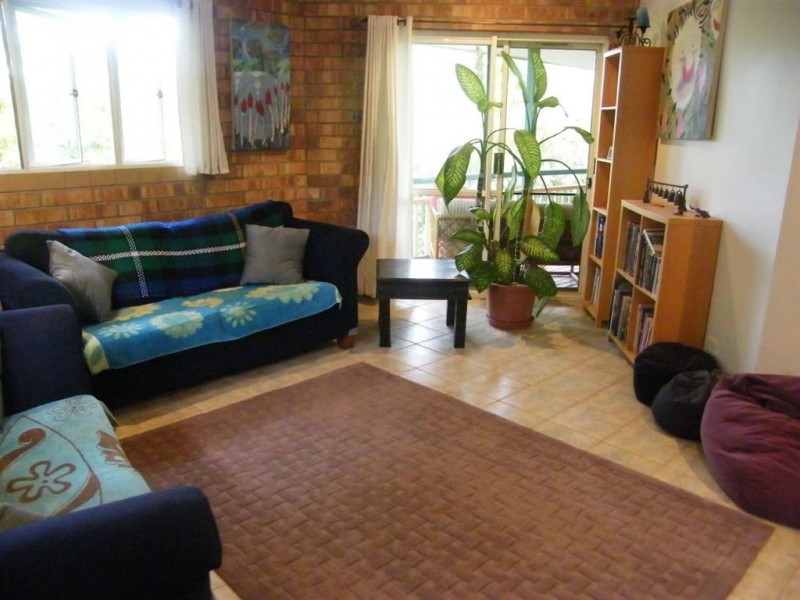 4 Dixon Place, Cannonvale QLD 4802