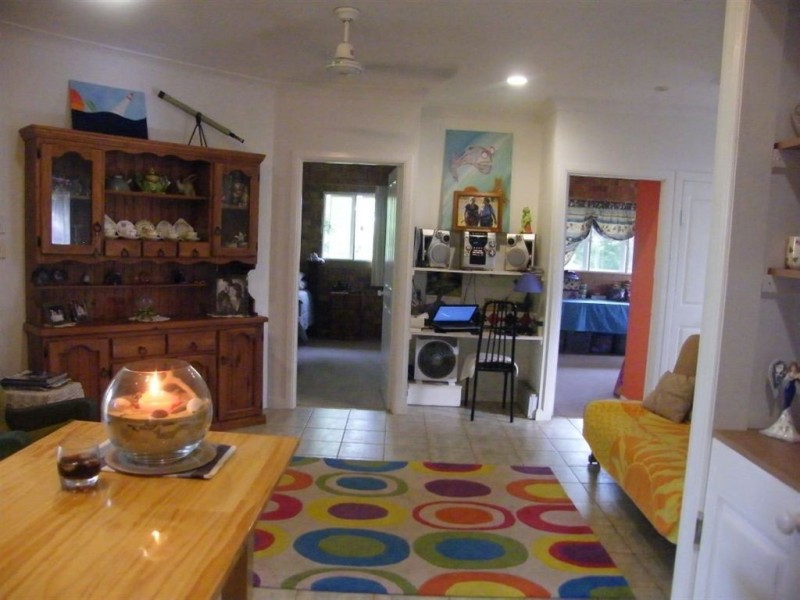 4 Dixon Place, Cannonvale QLD 4802