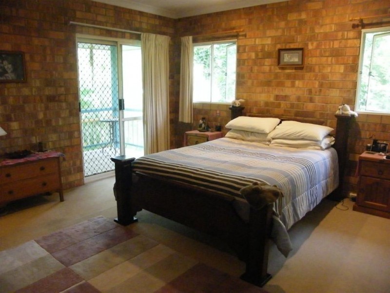 4 Dixon Place, Cannonvale QLD 4802