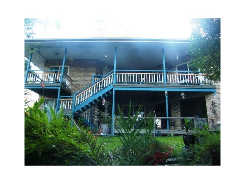 4 Dixon Place, Cannonvale QLD 4802