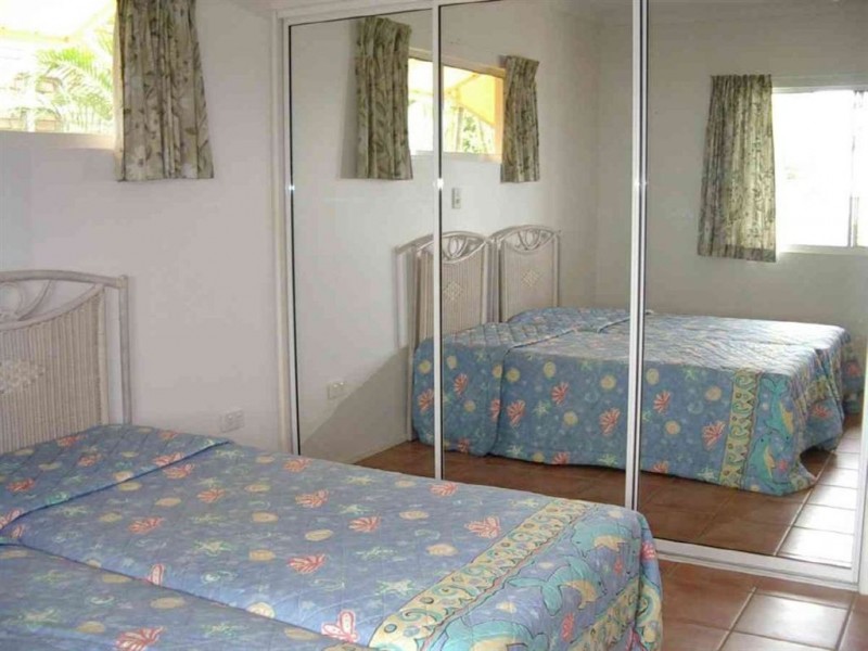 33 Country Road, Cannonvale QLD 4802