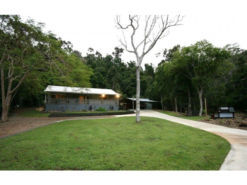 71 Pringle Road, Cannonvale QLD 4802