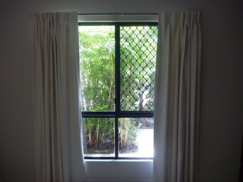 5 Shelley Close, Cannonvale QLD 4802