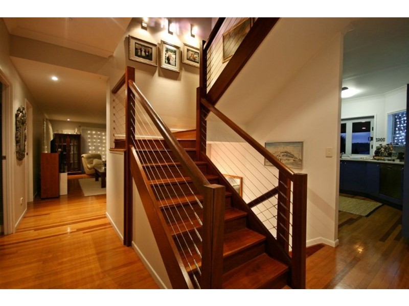 8 Hamilton Avenue, Cannonvale QLD 4802