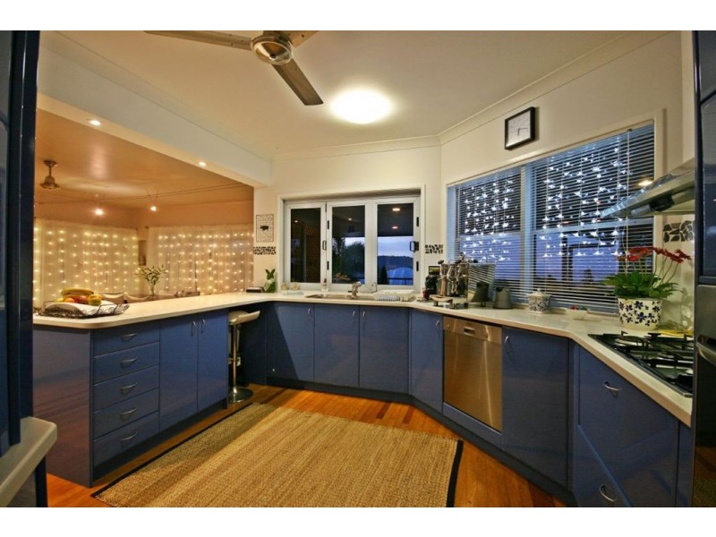 8 Hamilton Avenue, Cannonvale QLD 4802