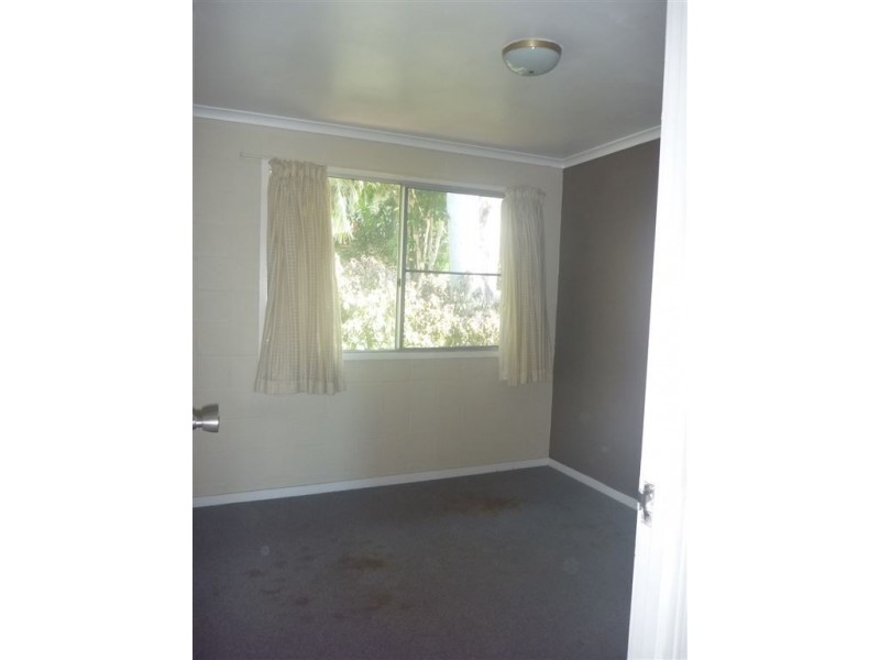 1/23 Manooka Drive, Cannonvale QLD 4802