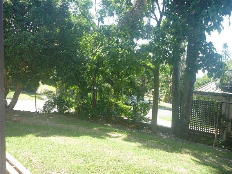 1/23 Manooka Drive, Cannonvale QLD 4802