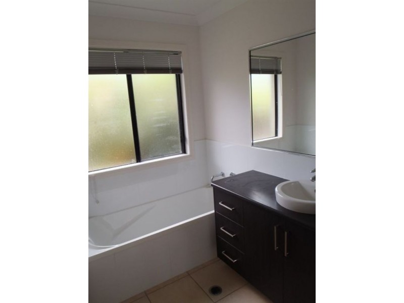 23 Armada Cres, Jubilee Pocket QLD 4802