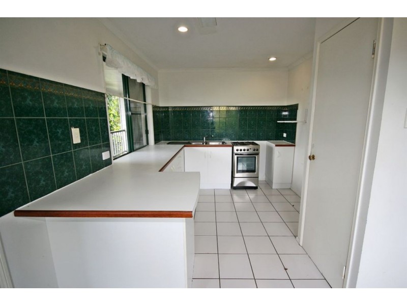 21 Island Drive, Cannonvale QLD 4802