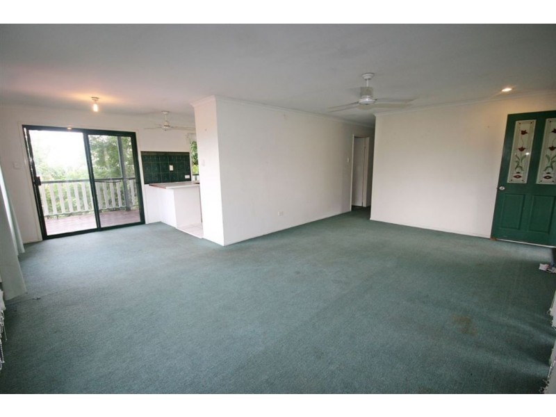 21 Island Drive, Cannonvale QLD 4802