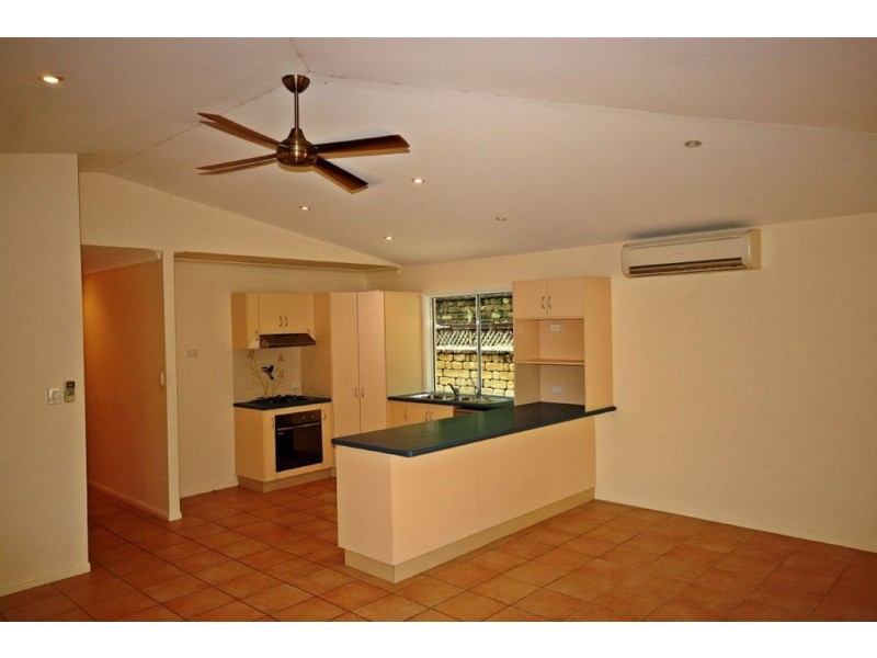 65 Namanula Drive, Flametree QLD 4802