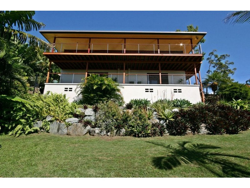 13 Kara Crescent, Airlie Beach QLD 4802