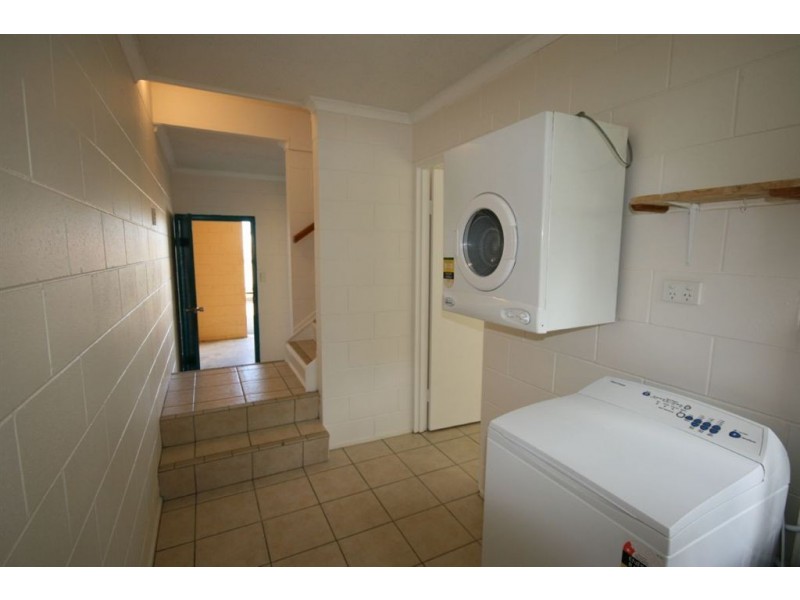 74/3 Eshelby, Cannonvale QLD 4802