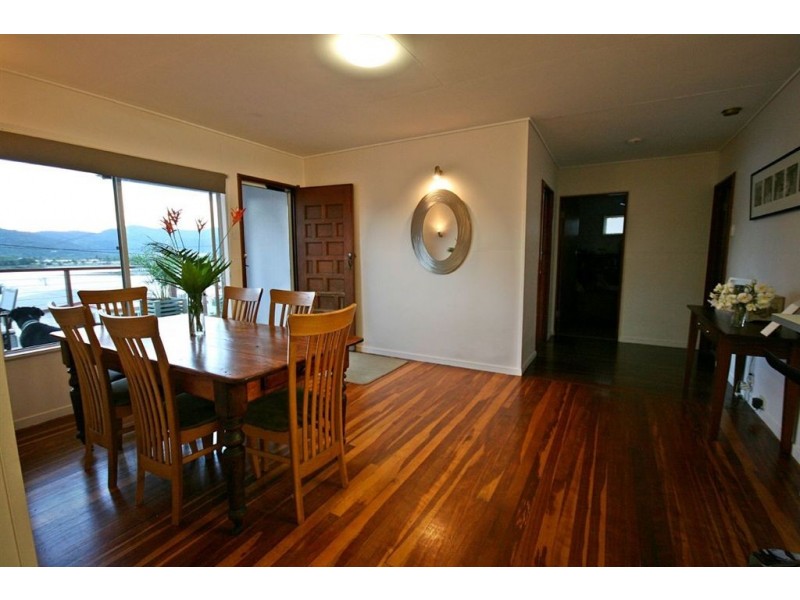 2 Hillcrest Avenue, Airlie Beach QLD 4802