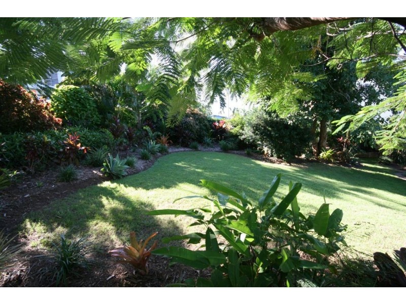2 Hillcrest Avenue, Airlie Beach QLD 4802