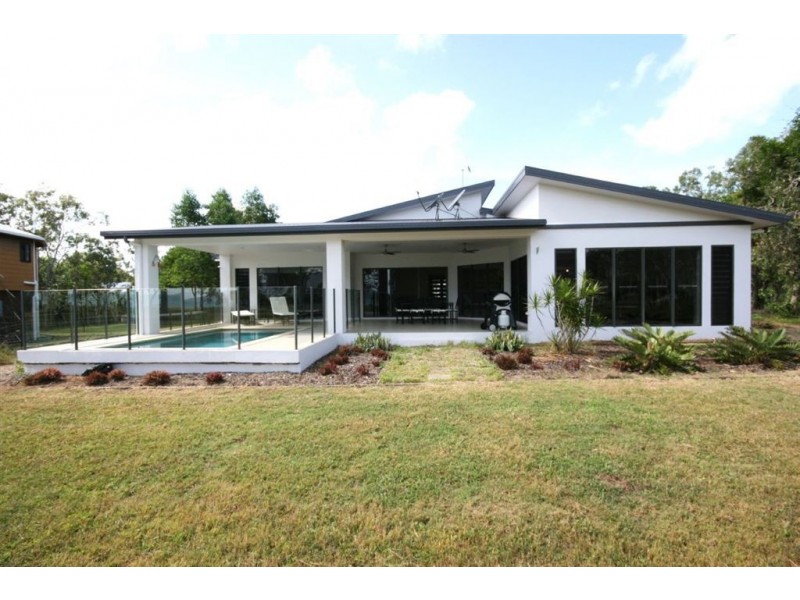 38 Trochus Street, Dingo Beach QLD 4800