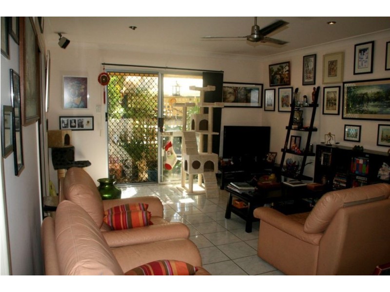 17/28 Island Drive, Cannonvale QLD 4802