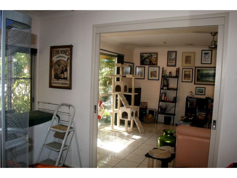 17/28 Island Drive, Cannonvale QLD 4802