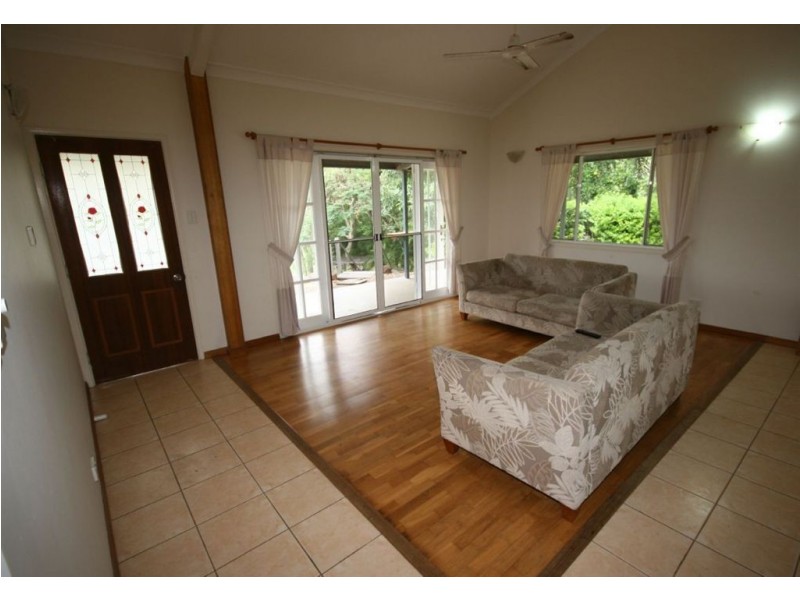 185 Paluma Road, Cannonvale QLD 4802