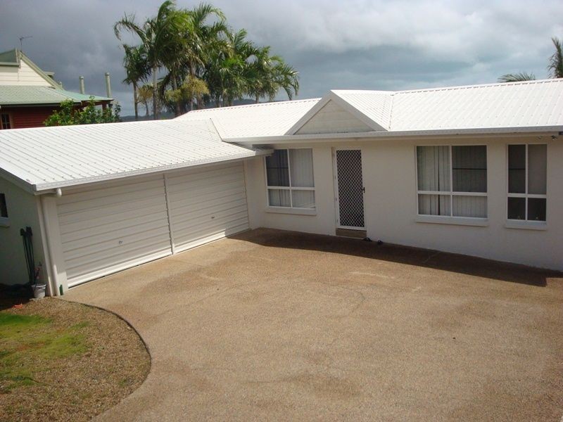 28 Country Road, Cannonvale QLD 4802