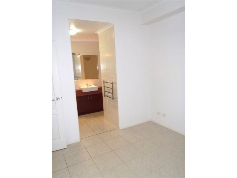 2/11 Maeva St, Jubilee Pocket QLD 4802