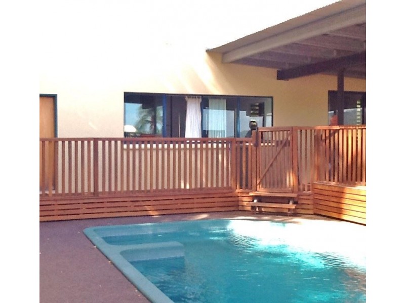 25 South Molle Blvd, Cannonvale QLD 4802