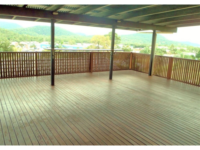 25 South Molle Blvd, Cannonvale QLD 4802