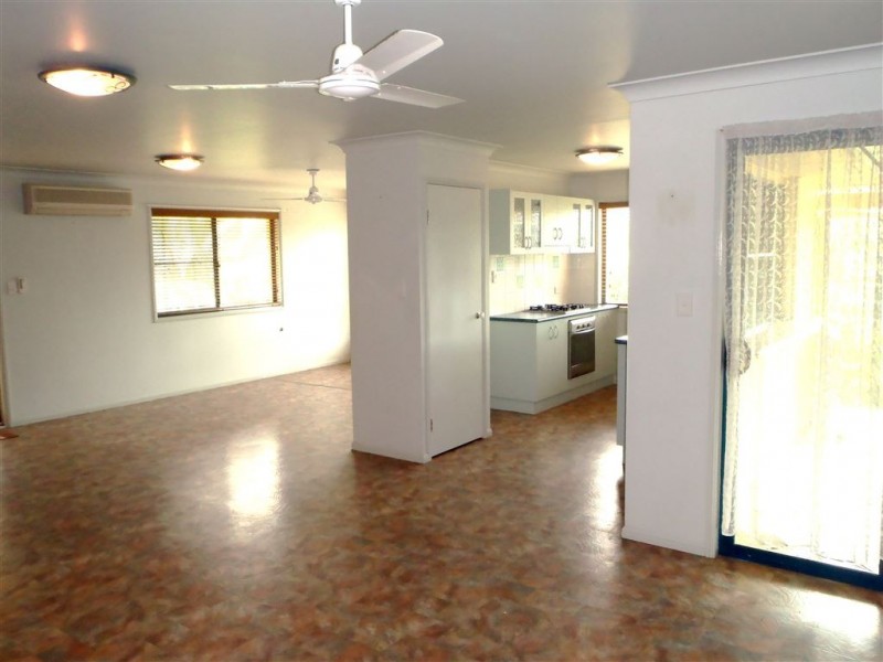 25 South Molle Blvd, Cannonvale QLD 4802