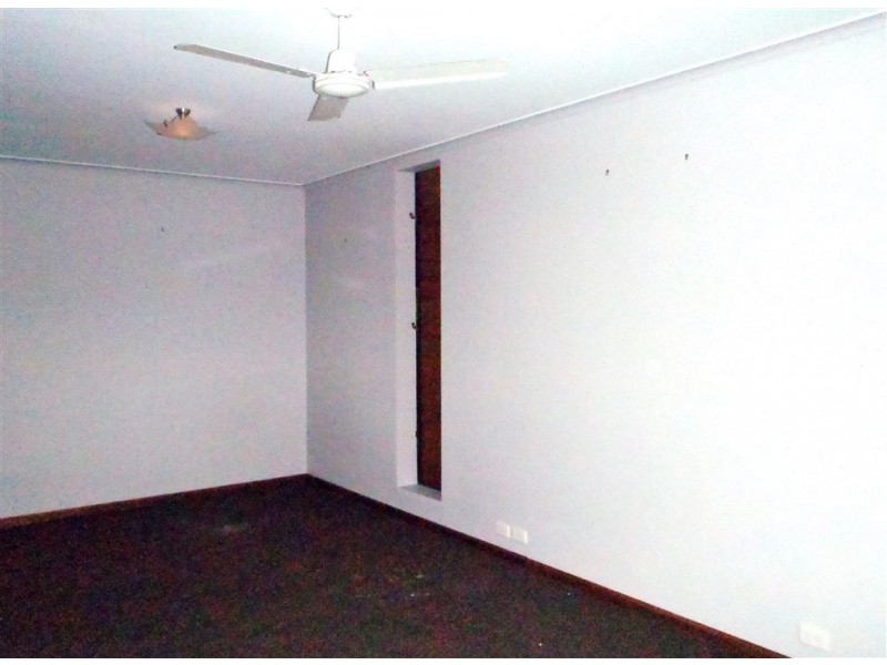 25 South Molle Blvd, Cannonvale QLD 4802