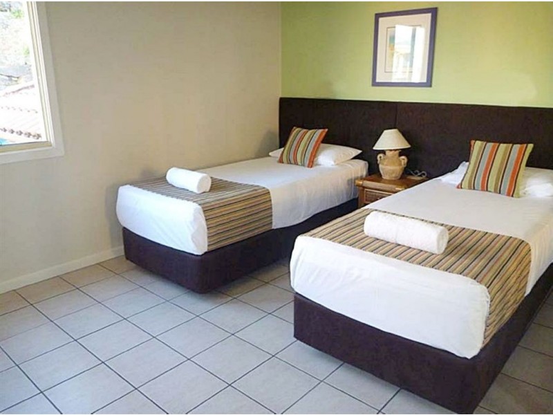 17/18 Golden Orchid Drive, Airlie Beach QLD 4802