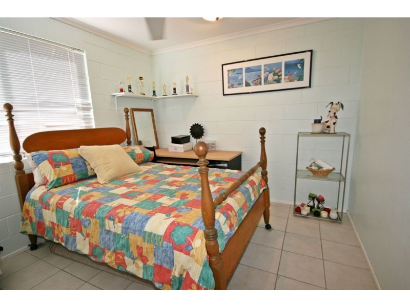 1/2 Mandalay Road, Jubilee Pocket QLD 4802