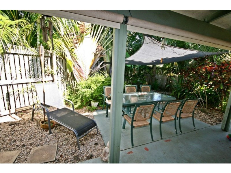 1/2 Mandalay Road, Jubilee Pocket QLD 4802