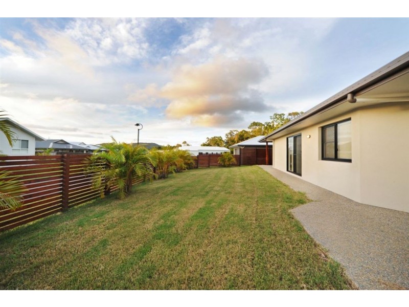 55 Abell Road, Cannonvale QLD 4802
