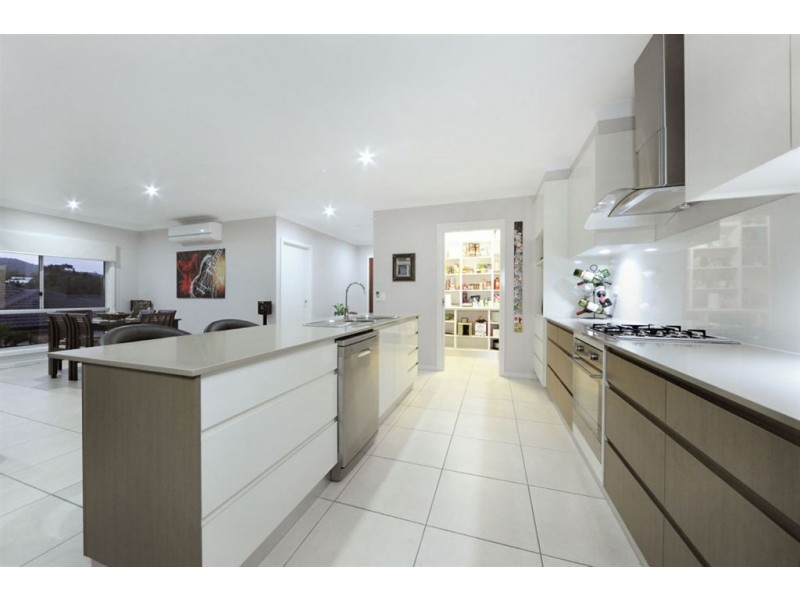 32 Sunset Drive, Jubilee Pocket QLD 4802