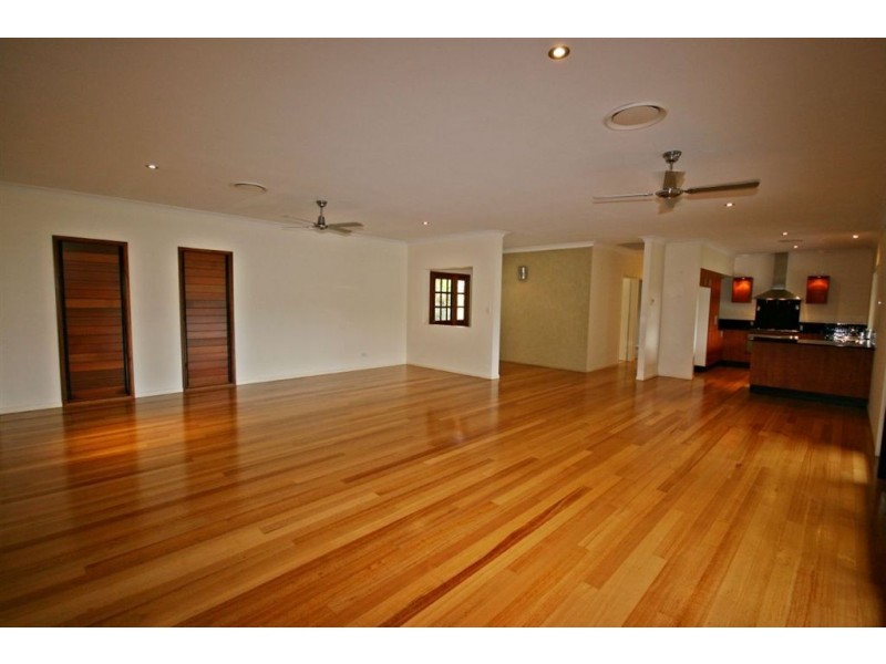 77 Pringle Road, Cannonvale QLD 4802