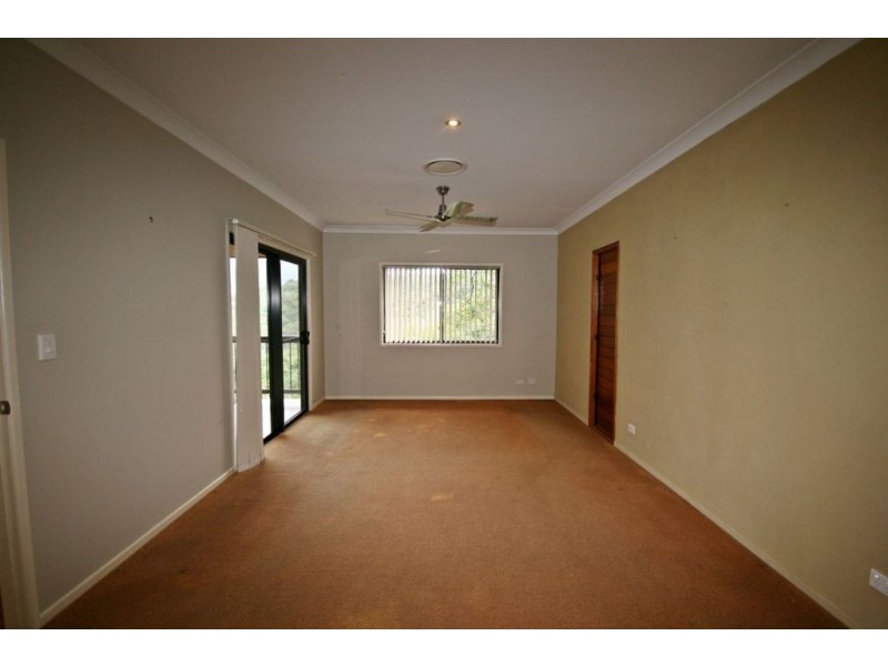 77 Pringle Road, Cannonvale QLD 4802