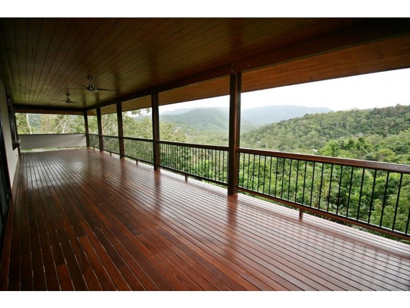 77 Pringle Road, Cannonvale QLD 4802