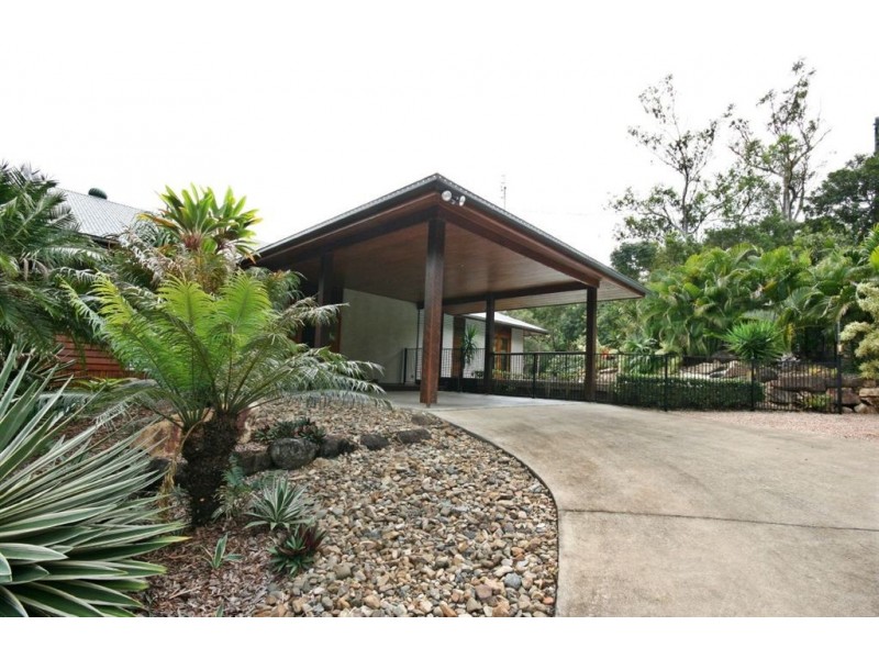 77 Pringle Road, Cannonvale QLD 4802