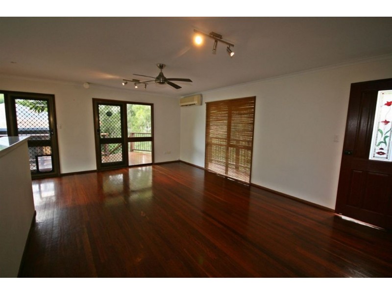 16 Macarthur Drive, Cannonvale QLD 4802