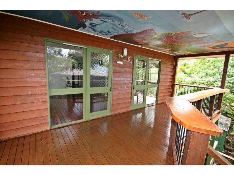 16 Macarthur Drive, Cannonvale QLD 4802