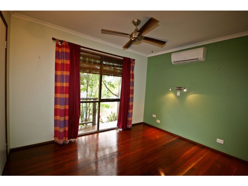 16 Macarthur Drive, Cannonvale QLD 4802