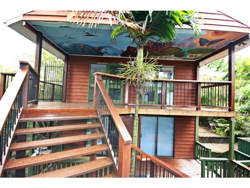 16 Macarthur Drive, Cannonvale QLD 4802