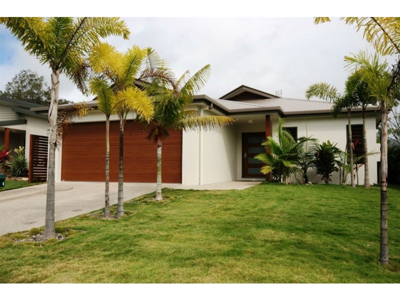 52 Abell Road, Cannonvale QLD 4802