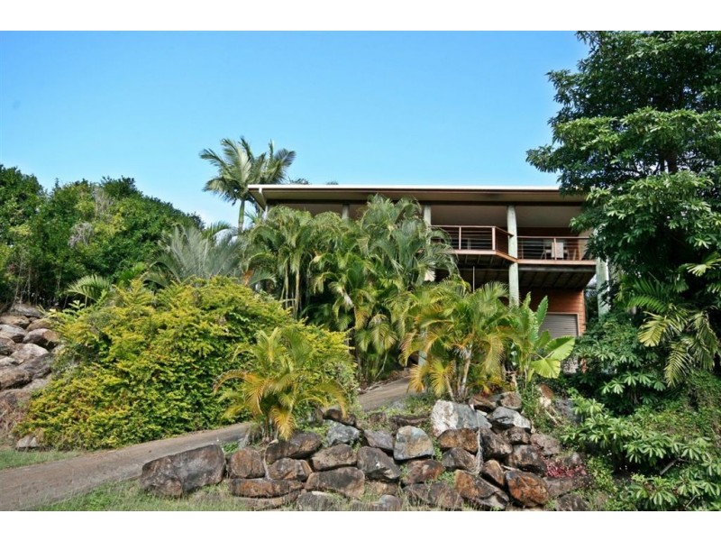 5 South Molle Boulevard, Cannonvale QLD 4802