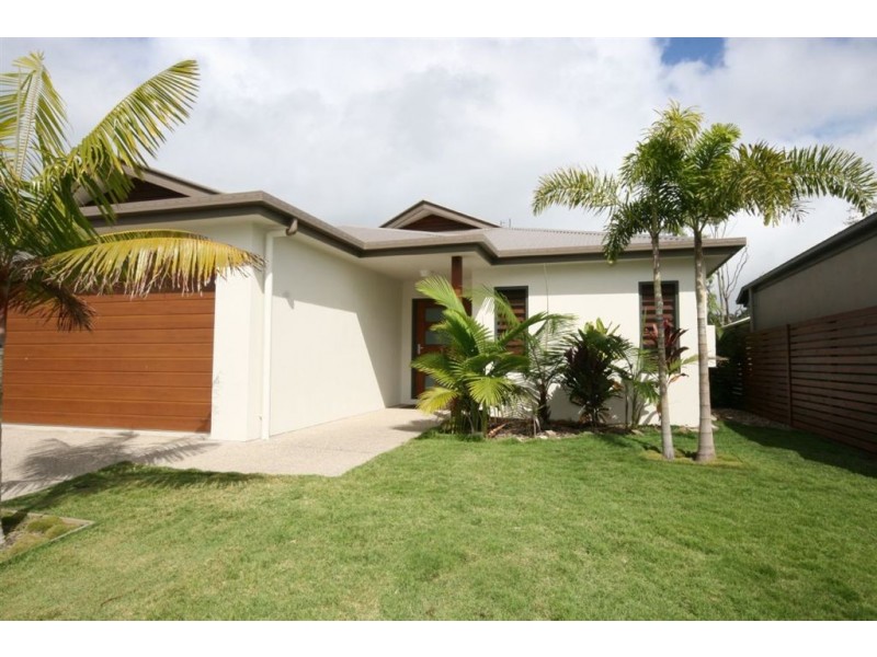 52 Abell Road, Cannonvale QLD 4802