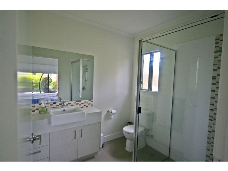 52 Abell Road, Cannonvale QLD 4802