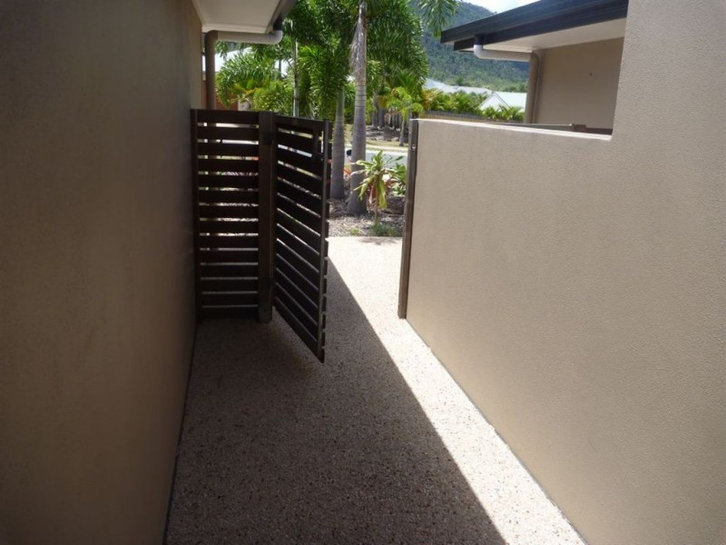 2/62 South Molle bld, Cannonvale QLD 4802