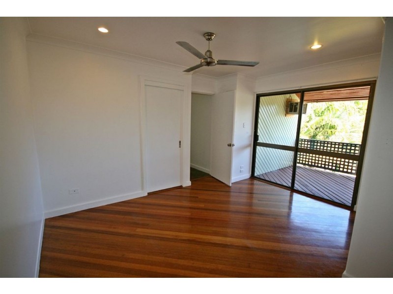 6/3 Beach Road, Cannonvale QLD 4802